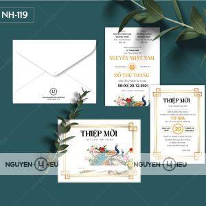 Thiệp cưới chim khổng tước màu trắng